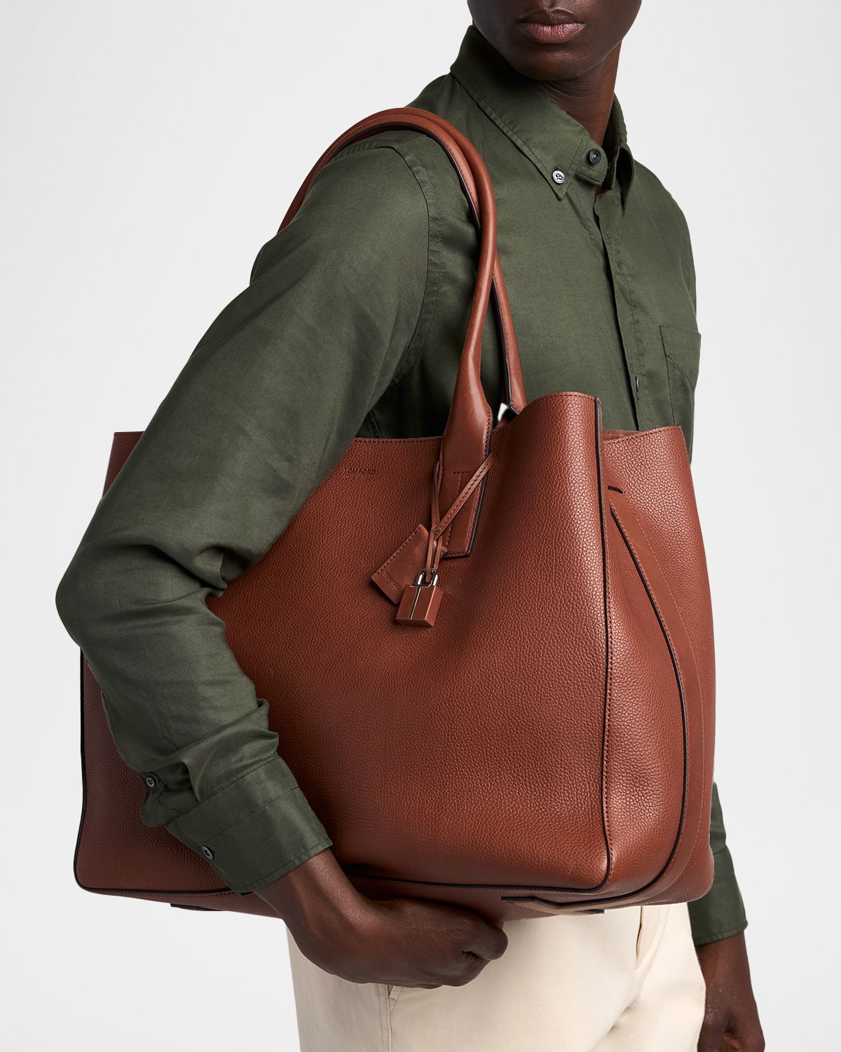 TOM FORD Men 's T-Line Grained Leather East-West Tote Bag | Thumbnail 6 TOM FORD Men 's T-Line Grained Leather East-West Tote Bag | Thumbnail 6