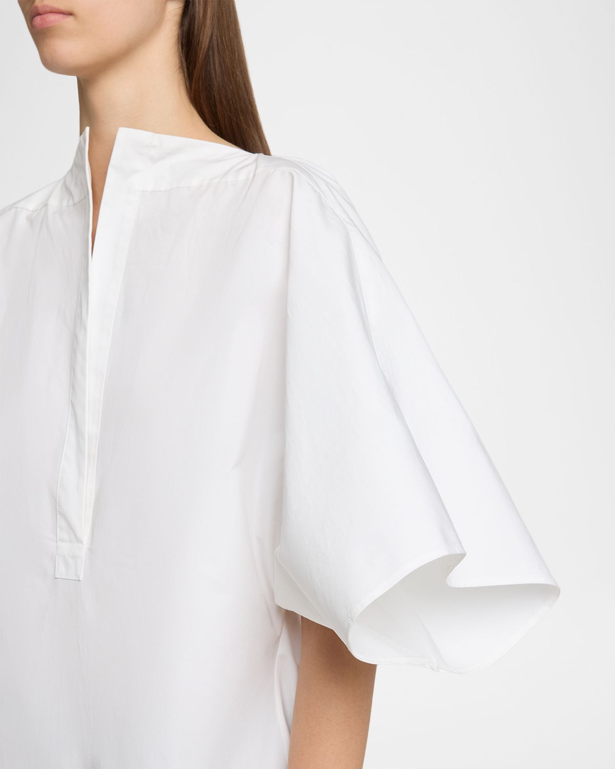 Jacquemus La Moisson Backless Tunic Top - detail view in White