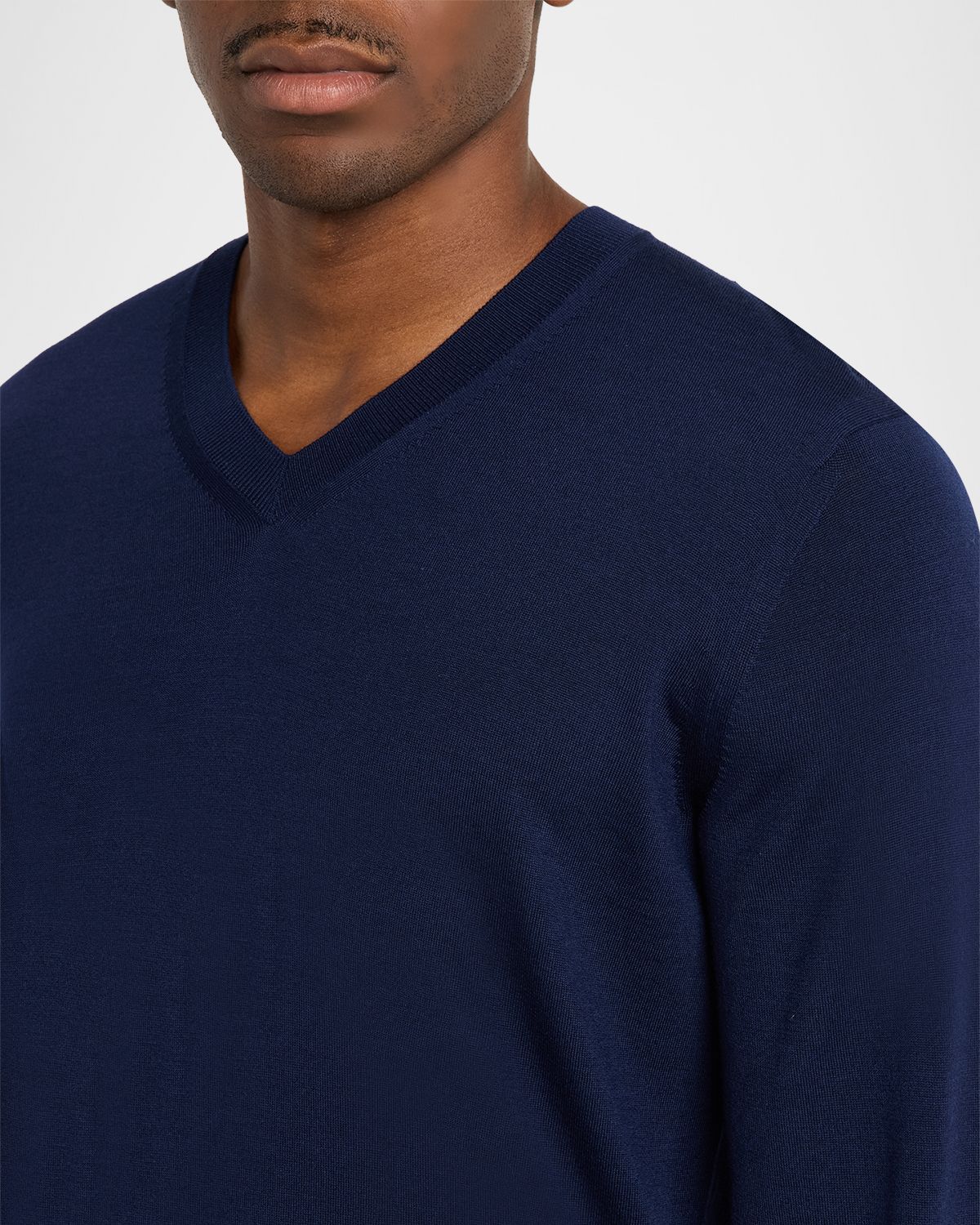 TOM FORD Men 's V-Neck Wool-Silk Sweater | Thumbnail 5