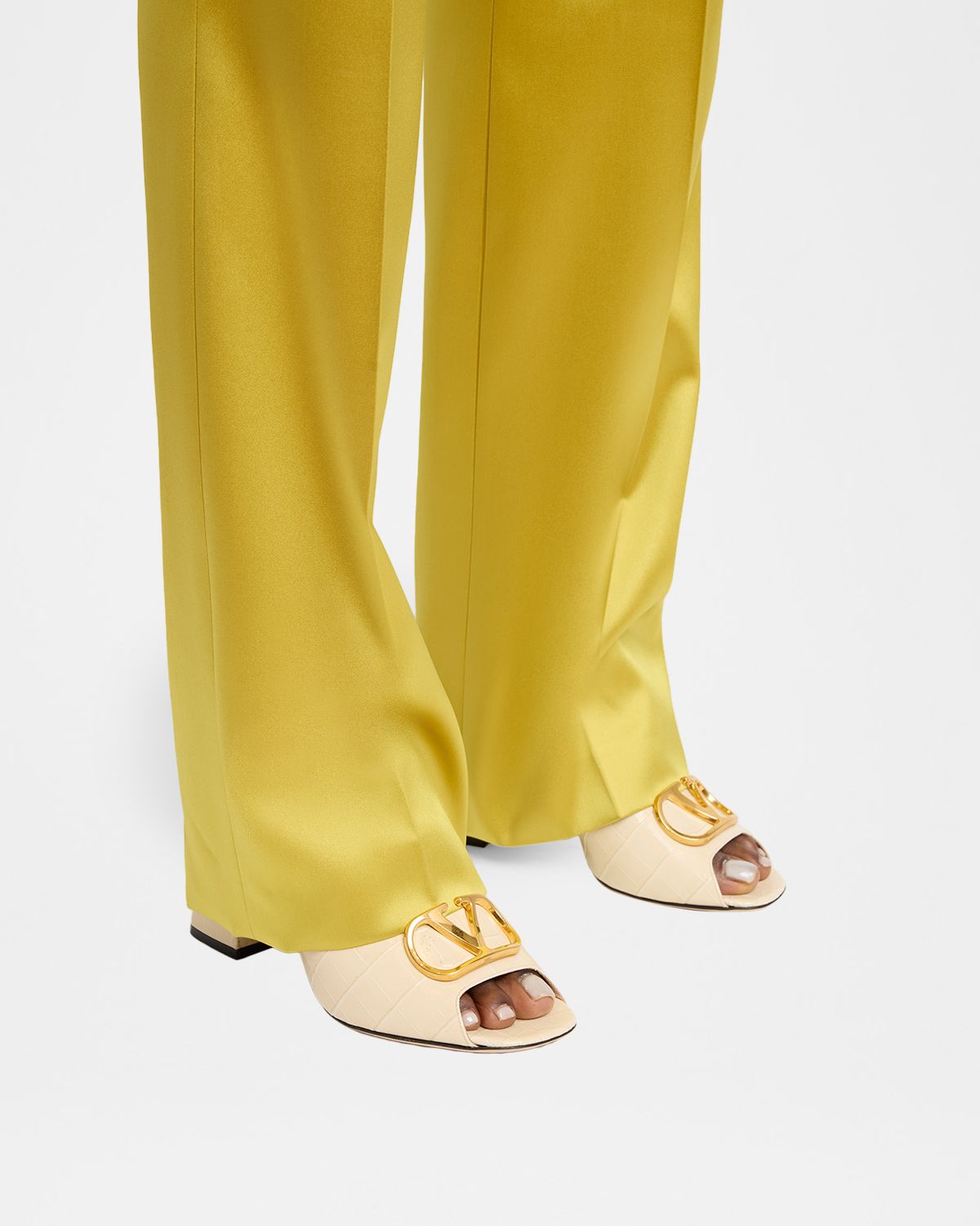 Valentino Garavani 95mm VLogo Signature Croc-Embossed Leather Mules