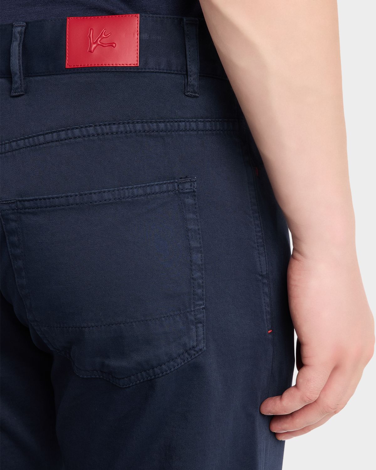 Isaia Men 's Slim-Fit Cotton-Cashmere Pants | Thumbnail 5 Isaia Men 's Slim-Fit Cotton-Cashmere Pants | Thumbnail 5