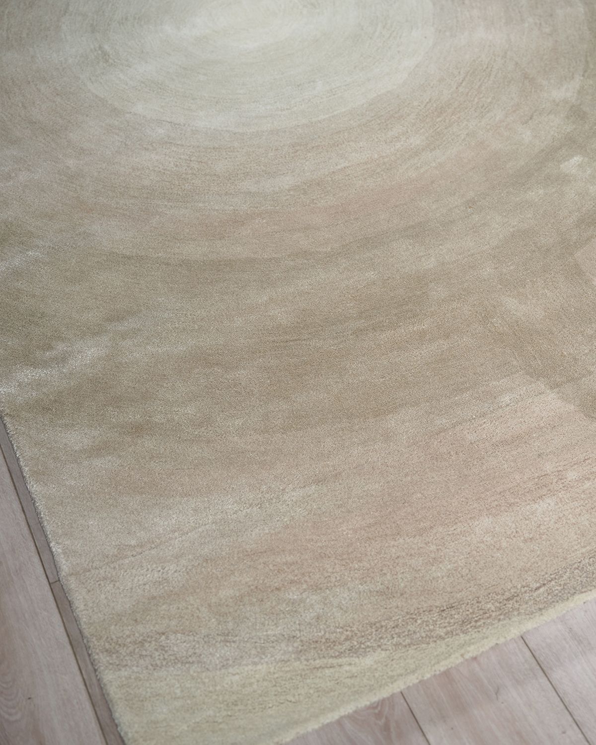 Exquisite Rugs Mitomo Hand-Tufted Pearl Rug | Thumbnail 6 Exquisite Rugs Mitomo Hand-Tufted Pearl Rug | Thumbnail 6