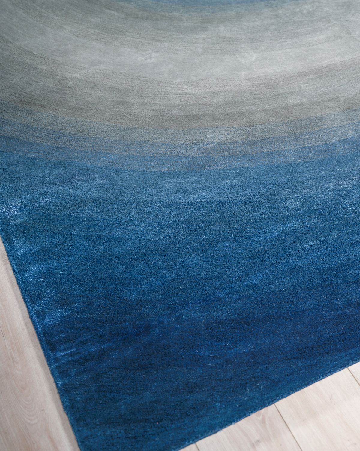 Exquisite Rugs Mitomo Hand-Tufted Navy & Gray Rug | Thumbnail 6 Exquisite Rugs Mitomo Hand-Tufted Navy & Gray Rug | Thumbnail 6