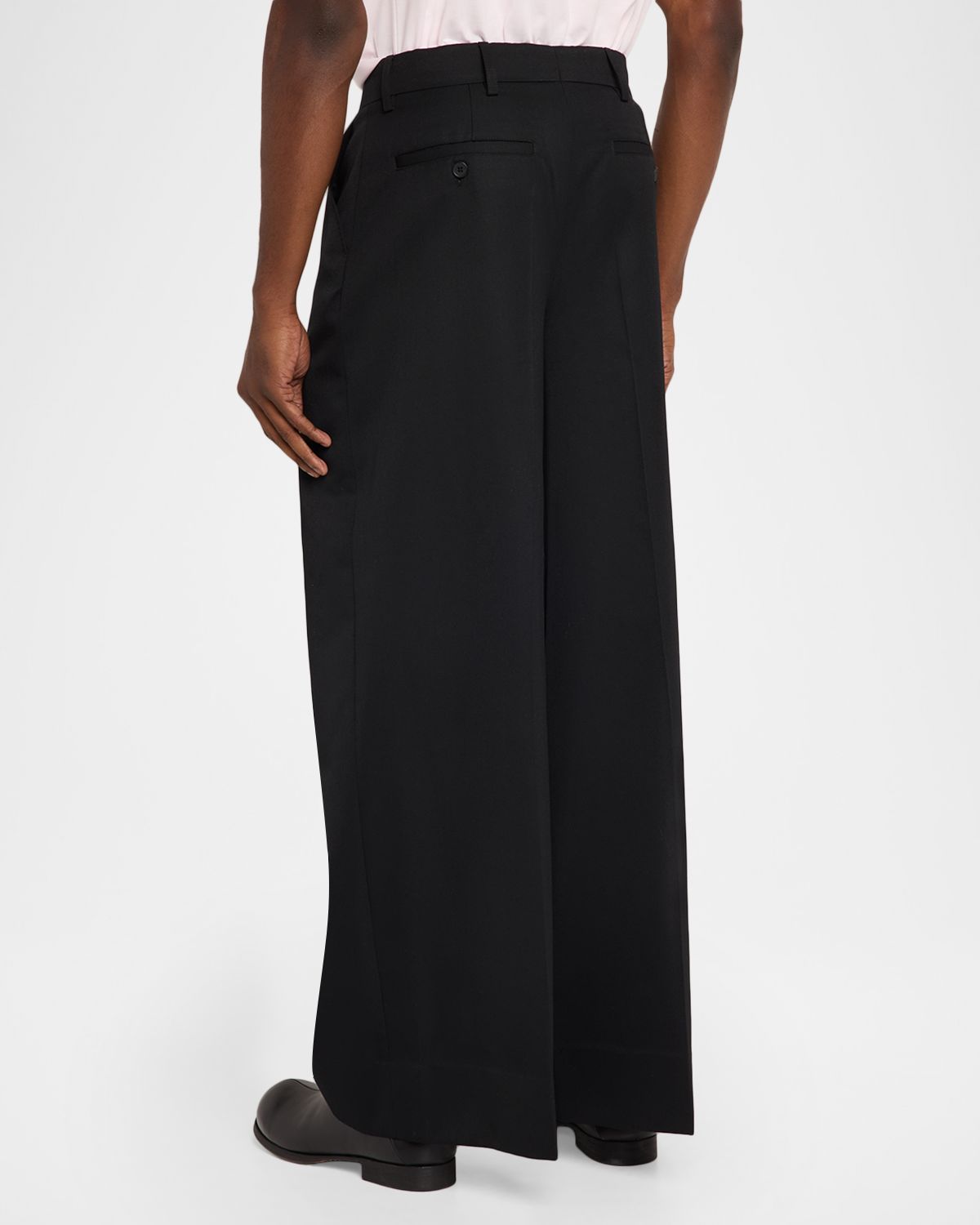 Simone Rocha Men 's Wide-eg Pleated Trousers with Pearly Button