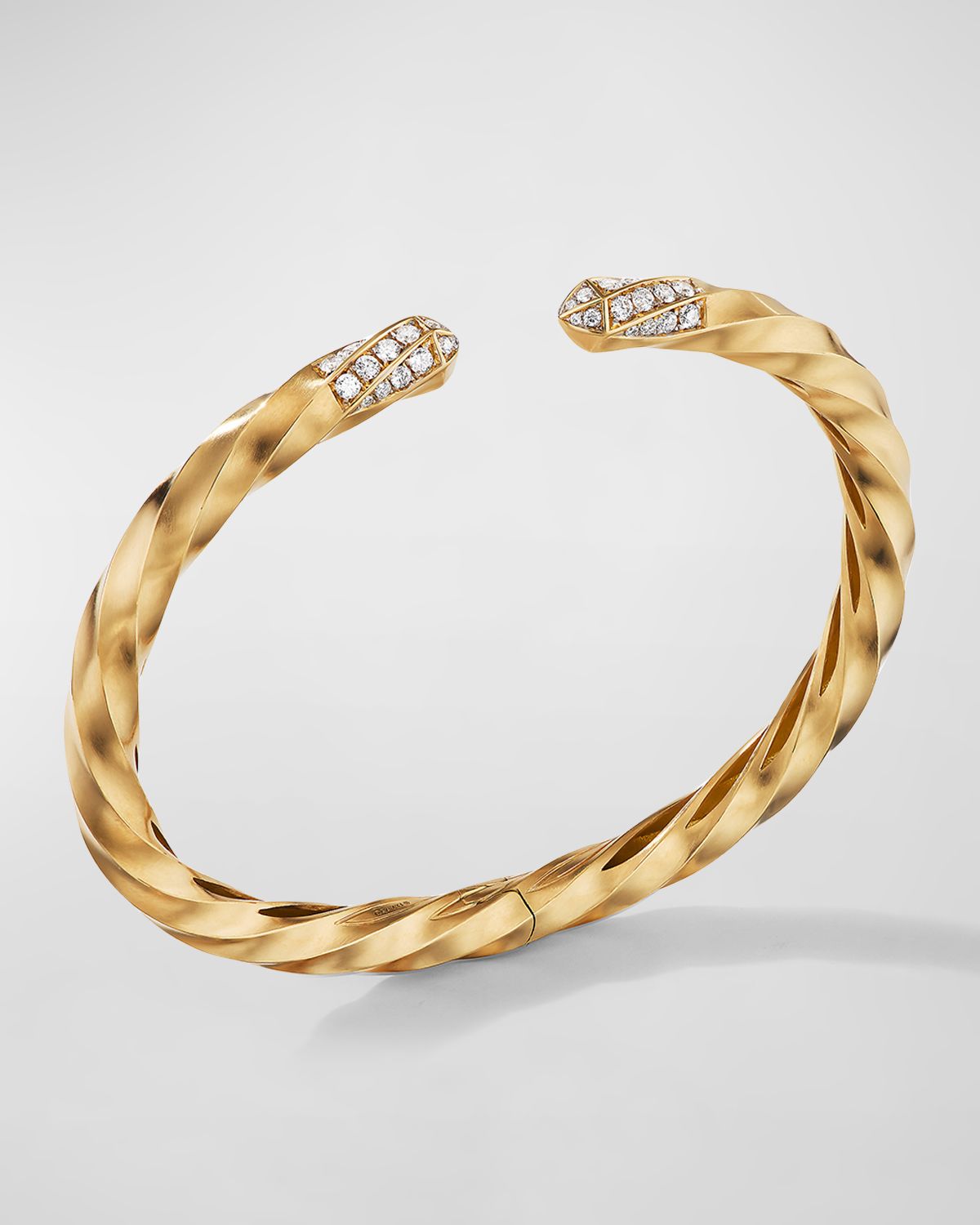 David Yurman Cable Edge Bracelet with Diamonds in 18K Gold