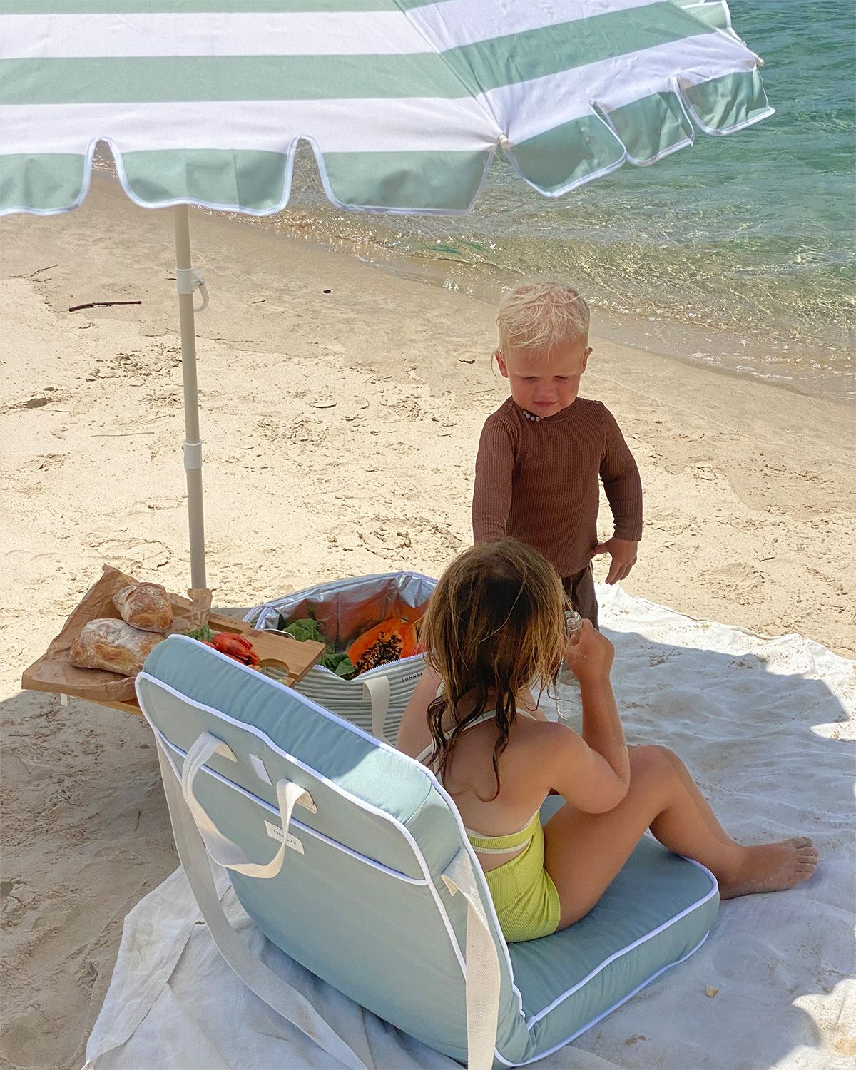 SUNNYLiFE Take Anywhere Folding Chair