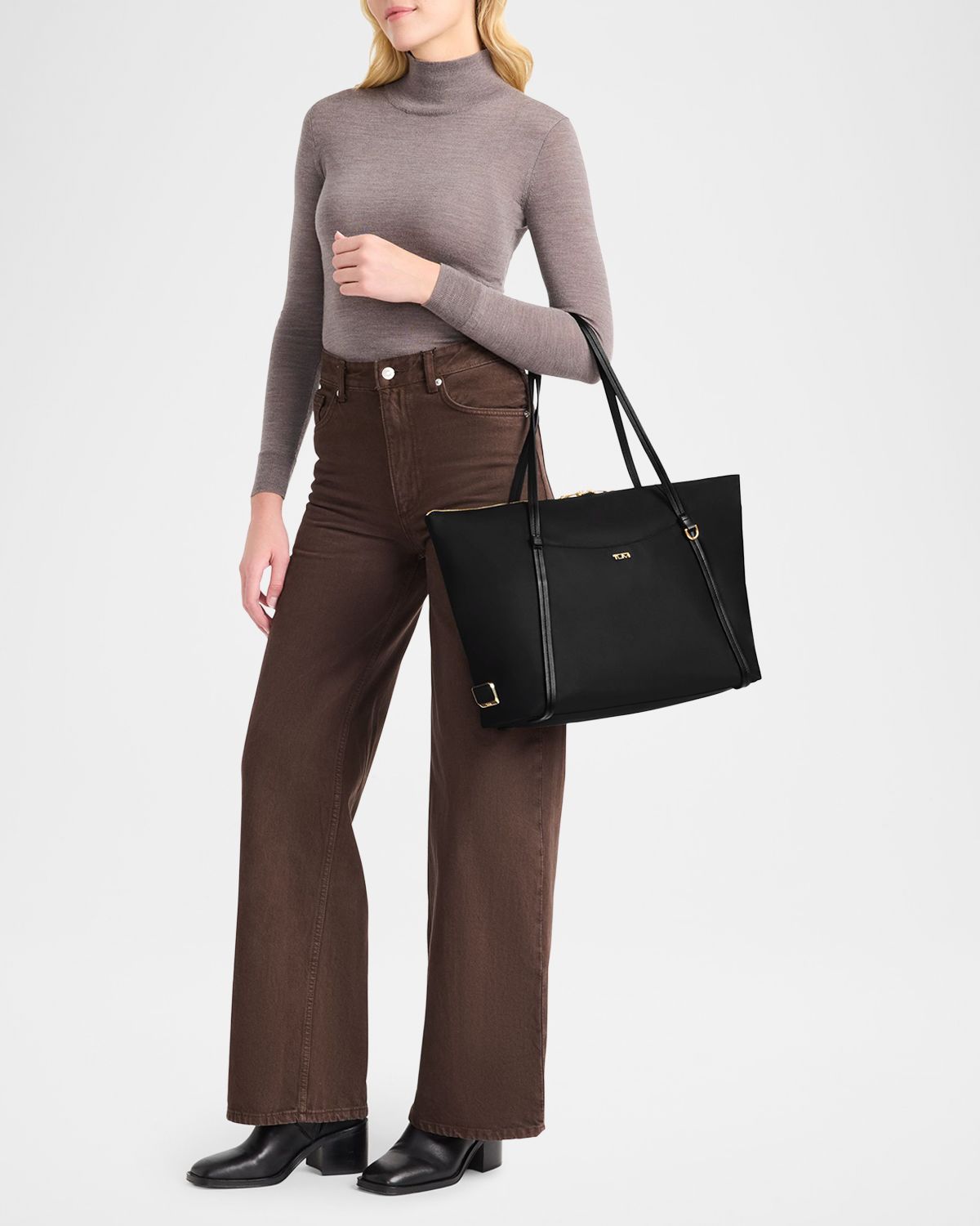 Tumi Voyageur Q Tote Bag