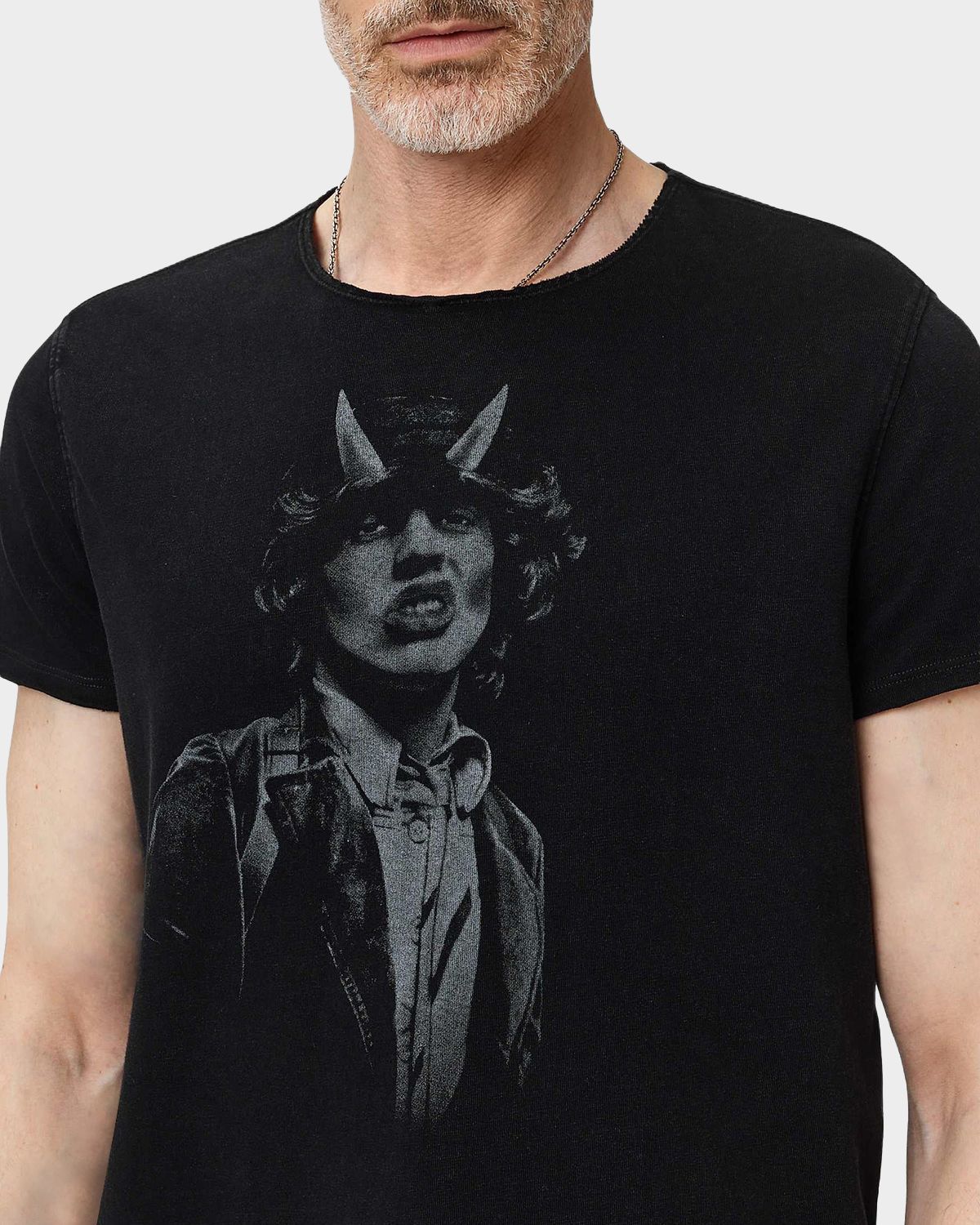 John Varvatos Men 's AC/DC Highway to Hell Raw-Edge Crewneck T-Shirt | Thumbnail 7 John Varvatos Men 's AC/DC Highway to Hell Raw-Edge Crewneck T-Shirt | Thumbnail 7