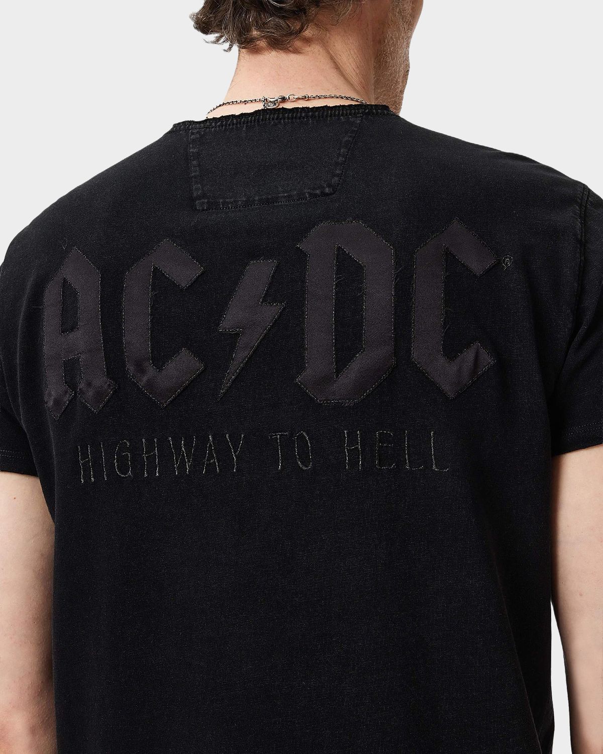 John Varvatos Men 's AC/DC Highway to Hell Raw-Edge Crewneck T-Shirt | Thumbnail 5 John Varvatos Men 's AC/DC Highway to Hell Raw-Edge Crewneck T-Shirt | Thumbnail 5