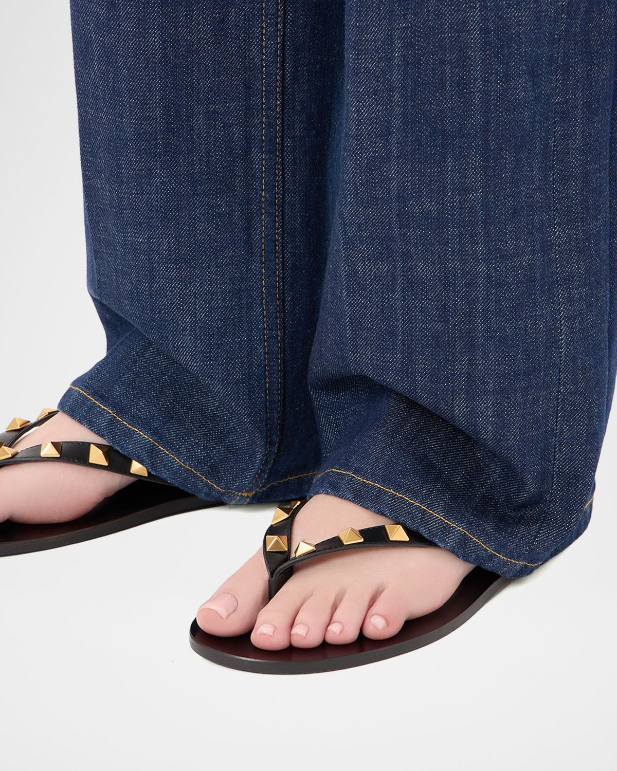 Valentino Garavani Rockstud Leather Flat Thong Sandals