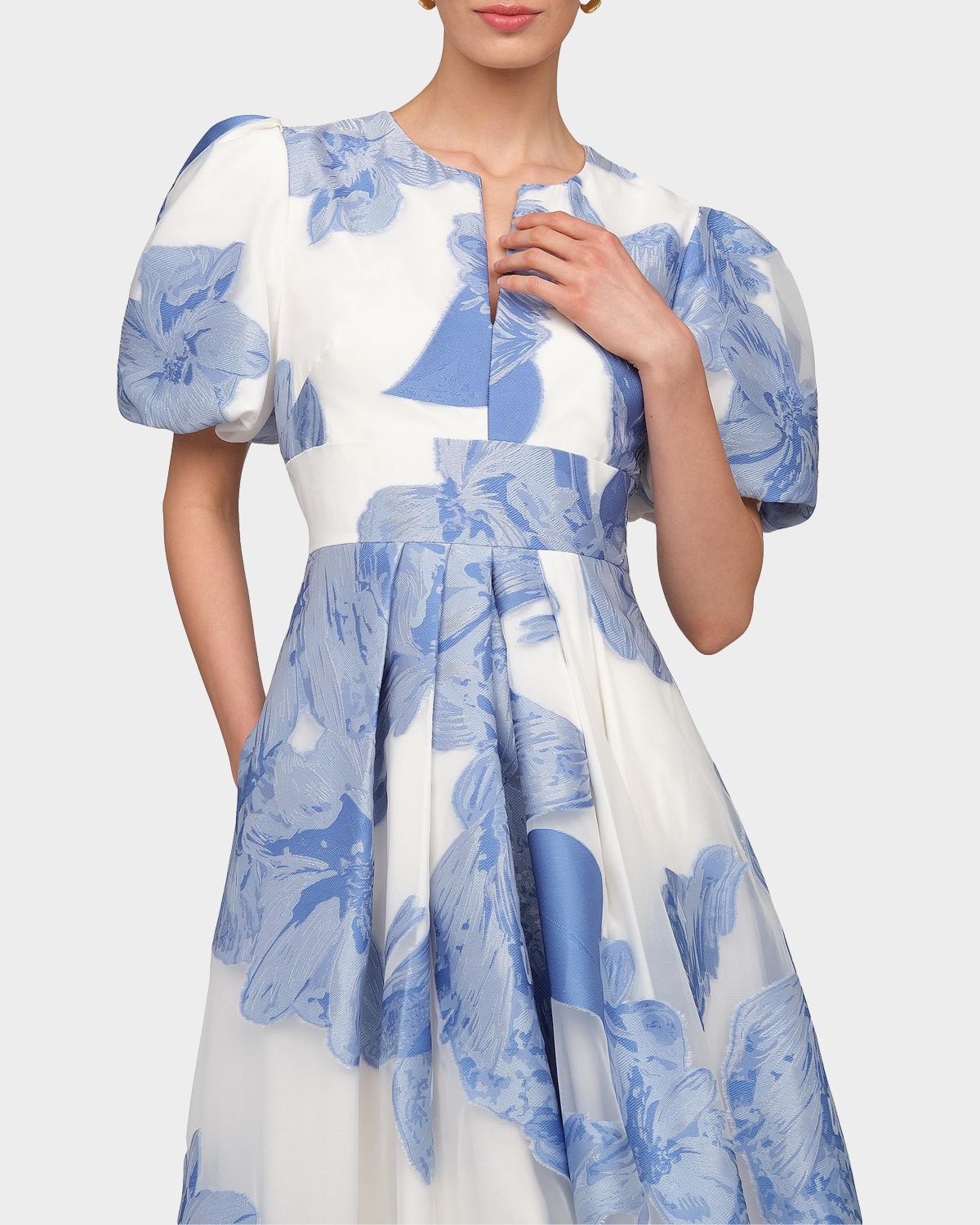 Kay Unger New York Oleana Puff-Sleeve Organza Gown | Thumbnail 5 Kay Unger New York Oleana Puff-Sleeve Organza Gown | Thumbnail 5