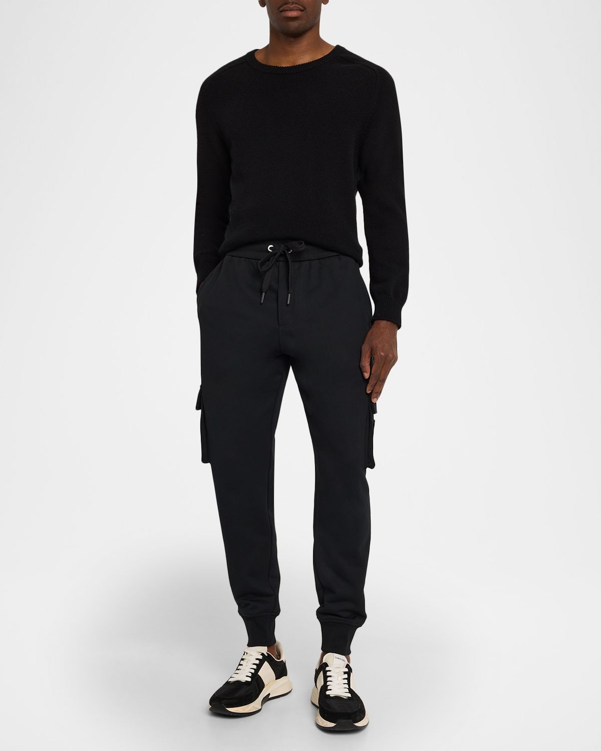 Moose Knuckles Men 's Hartsfield Cargo Jogger Pants