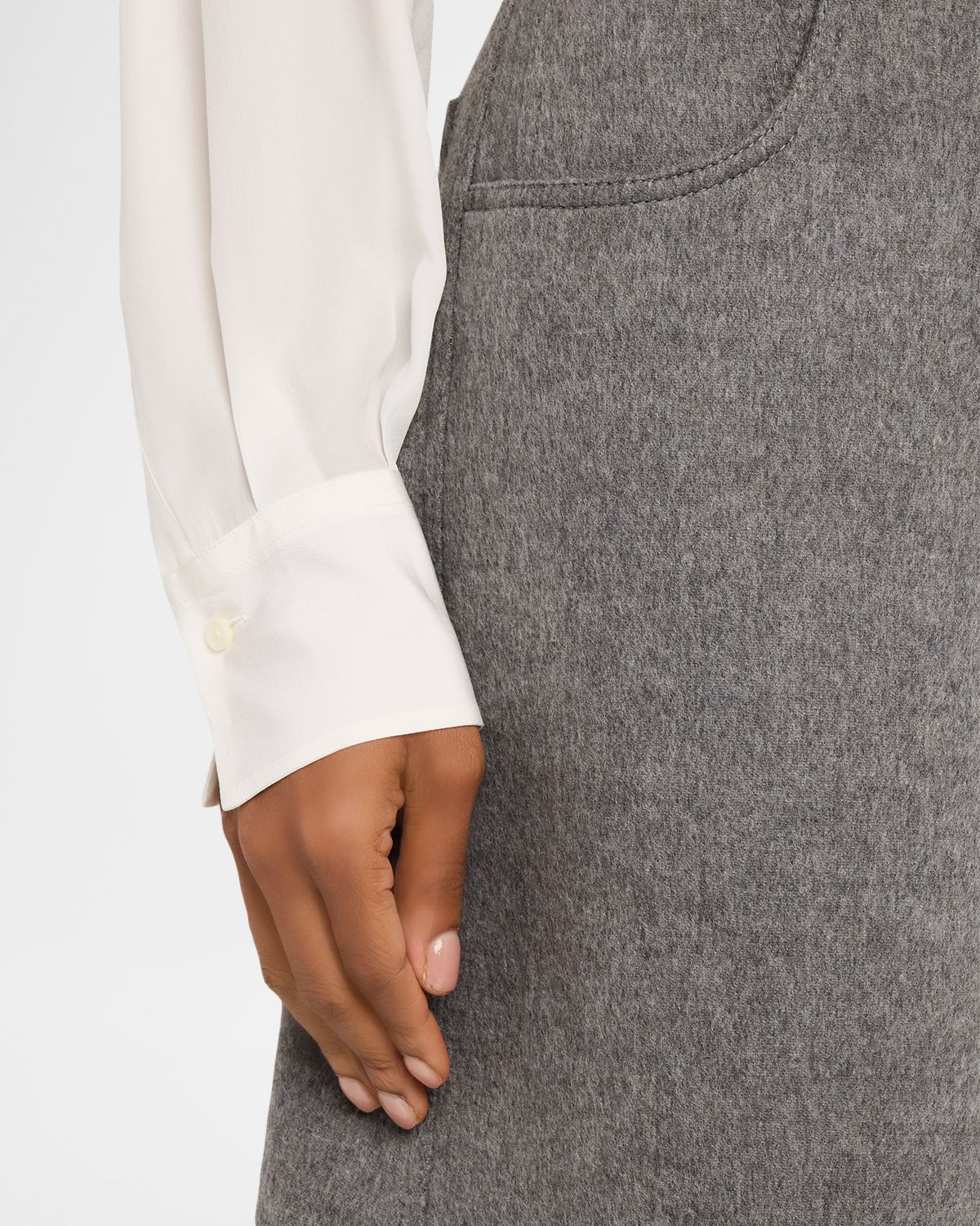 Brunello Cucinelli Virgin Wool Bermuda Shorts | Thumbnail 5 Brunello Cucinelli Virgin Wool Bermuda Shorts | Thumbnail 5