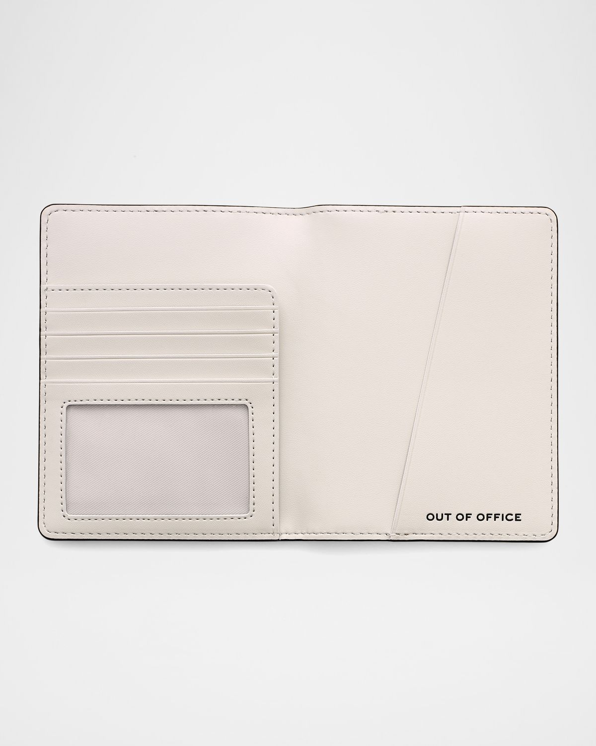 Marc Jacobs The City Passport Case | Thumbnail 13 Marc Jacobs The City Passport Case | Thumbnail 13