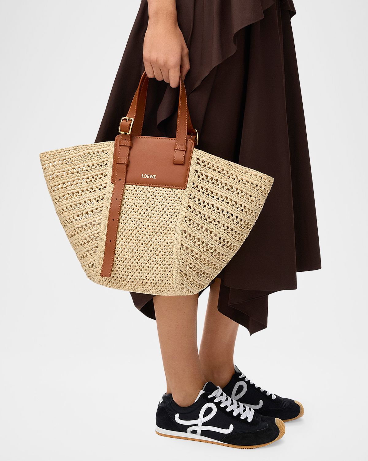 Loewe x Paula 's Ibiza Medium Hammock Cabas Bag in Raffia and Calfskin