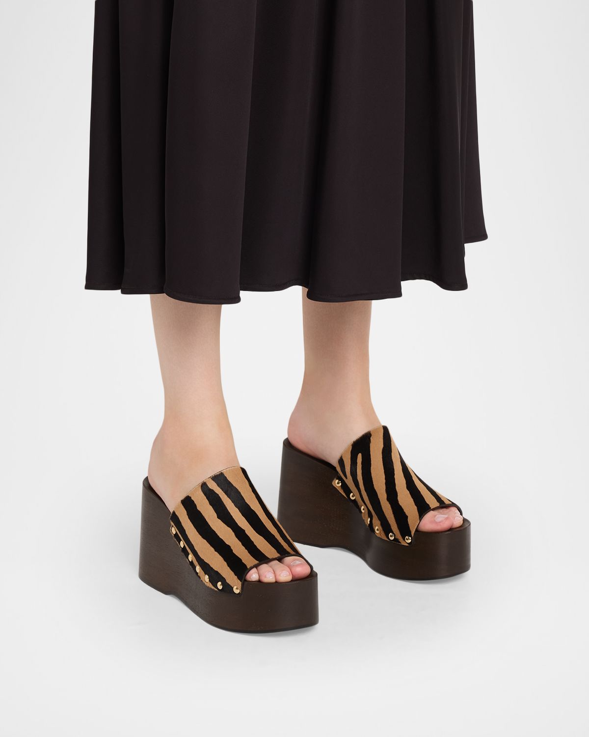 Stuart Weitzman Kate Clog Slide | Thumbnail 6 Stuart Weitzman Kate Clog Slide | Thumbnail 6