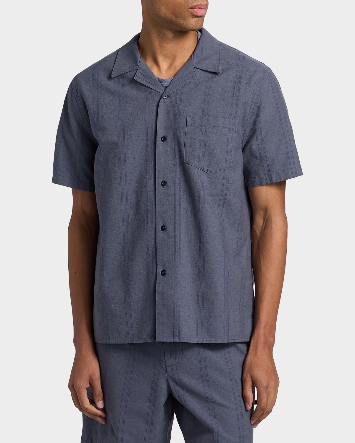 Vince Men 's Cove Cotton and Hemp Stripe Short-Sleeve Shirt | Thumbnail 4 Vince Men 's Cove Cotton and Hemp Stripe Short-Sleeve Shirt | Thumbnail 4