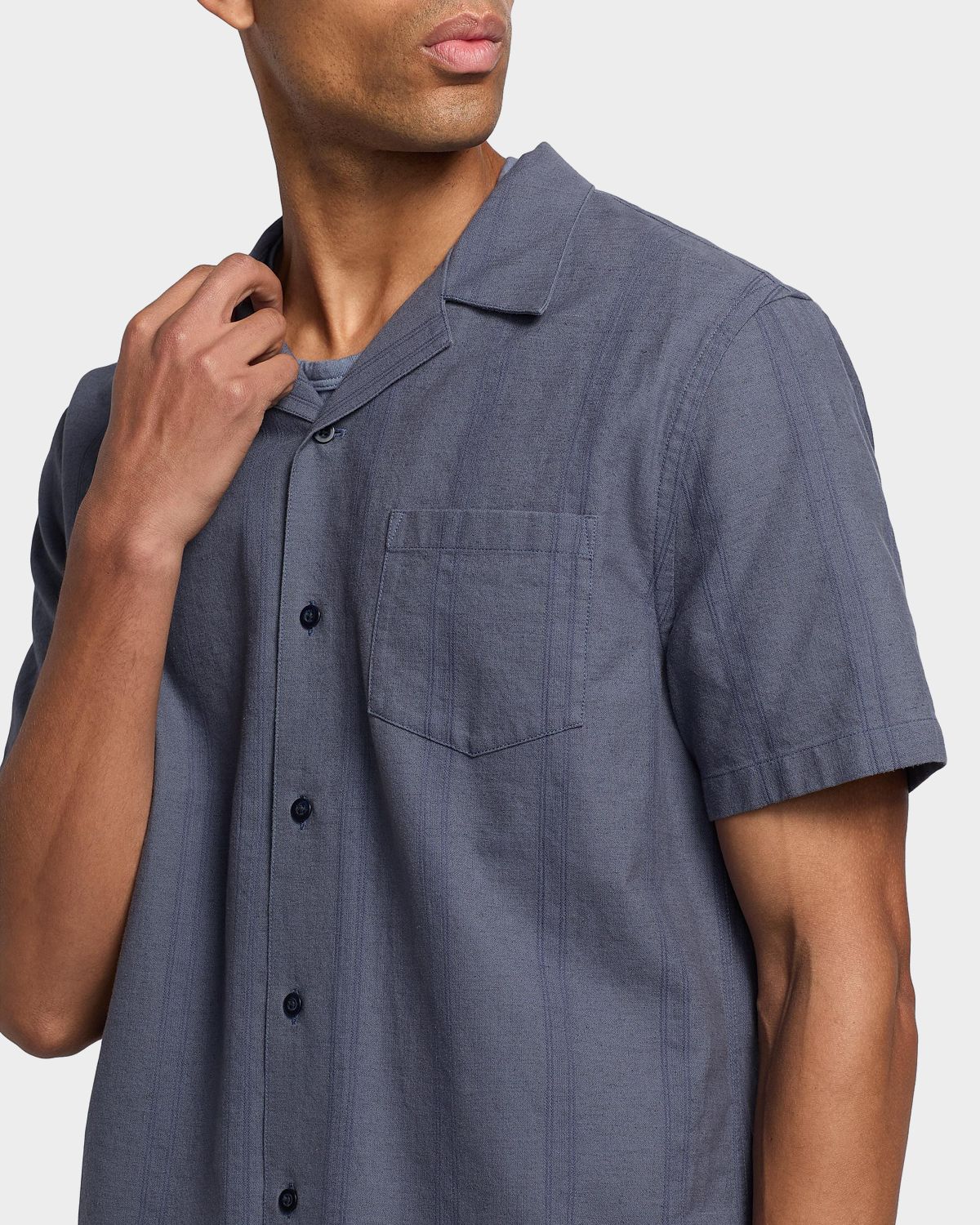 Vince Men 's Cove Cotton and Hemp Stripe Short-Sleeve Shirt | Thumbnail 5 Vince Men 's Cove Cotton and Hemp Stripe Short-Sleeve Shirt | Thumbnail 5