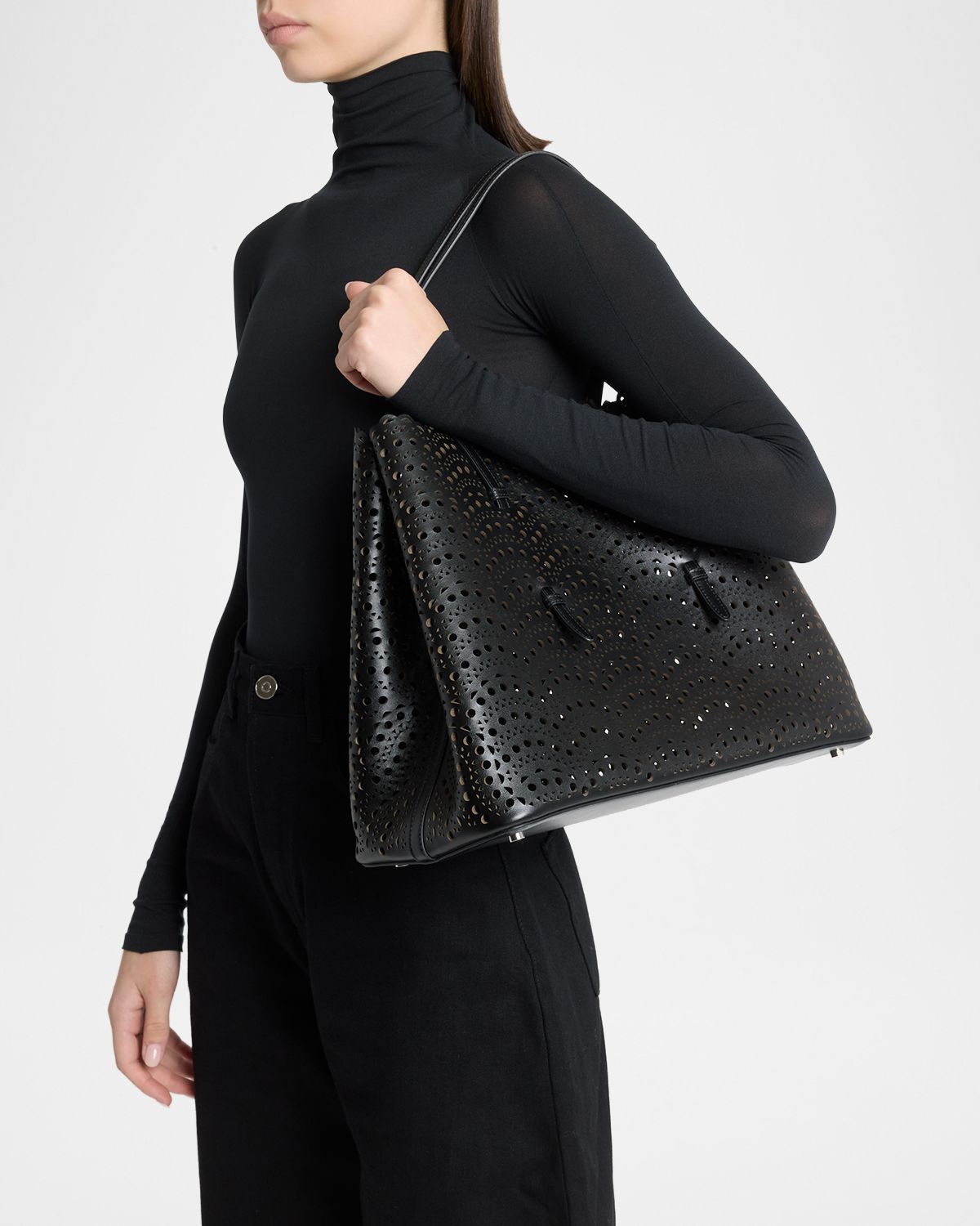 ALAÏA Mina 37 Large Perforated Leather Tote Bag | Thumbnail 7 ALAÏA Mina 37 Large Perforated Leather Tote Bag | Thumbnail 7