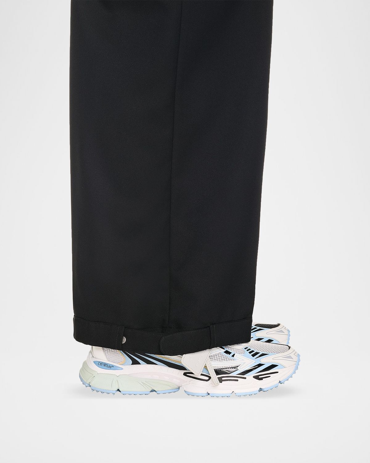 Off-White Men 's Be Right Back Military Sneakers | Thumbnail 2 Off-White Men 's Be Right Back Military Sneakers | Thumbnail 2