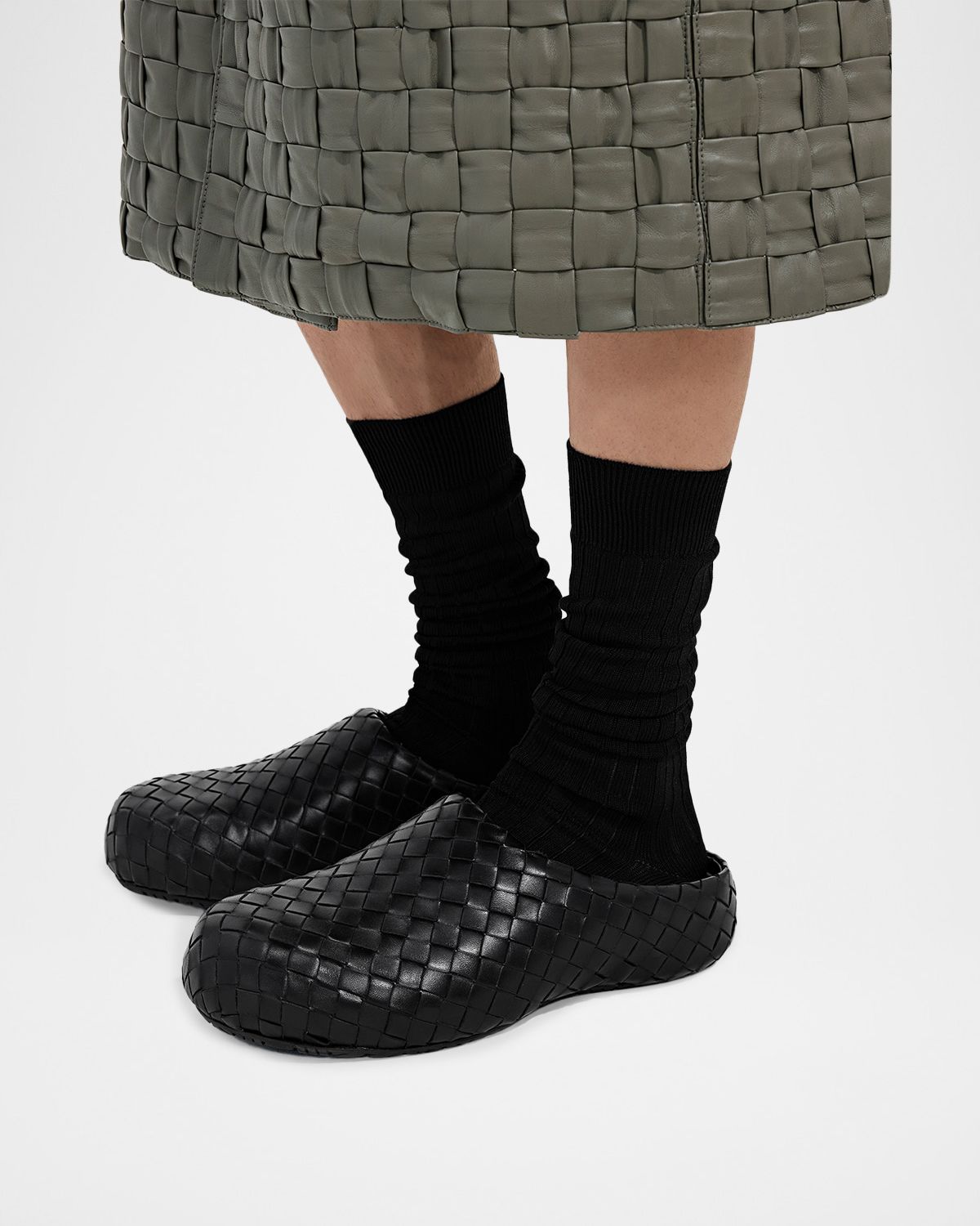 Bottega Veneta Men 's Klog Intrecciato Leather Mules | Thumbnail 4 Bottega Veneta Men 's Klog Intrecciato Leather Mules | Thumbnail 4