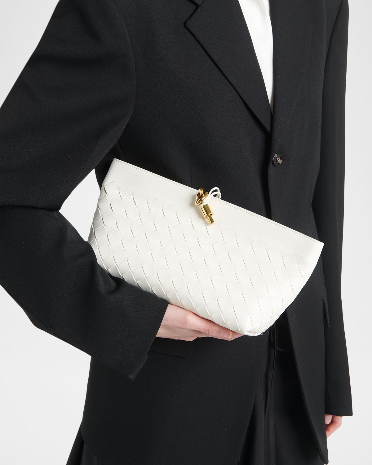Bottega Veneta Andiamo Knot-Embellished Leather Clutch Bag | Thumbnail 6 Bottega Veneta Andiamo Knot-Embellished Leather Clutch Bag | Thumbnail 6