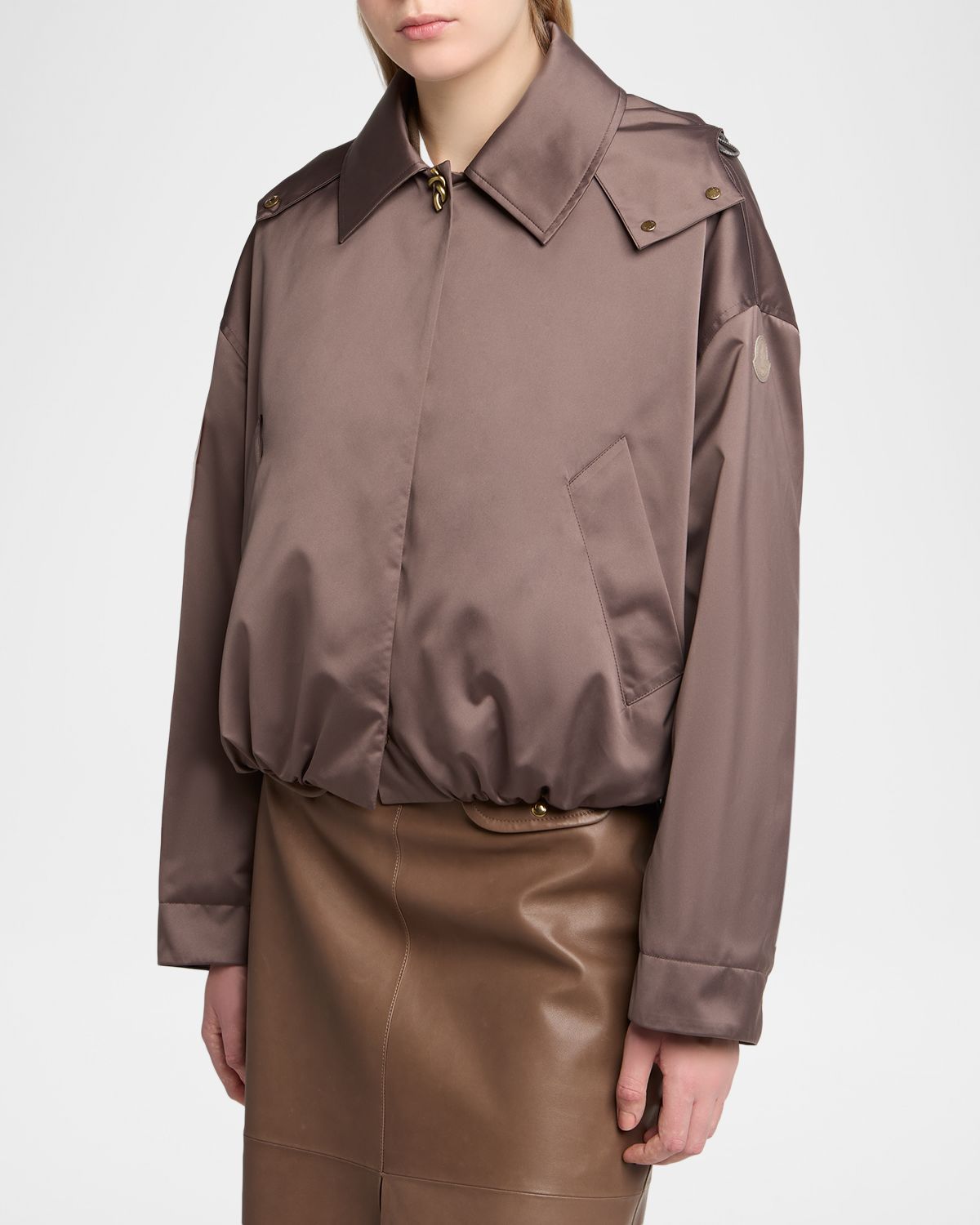 Moncler Chevreuil Duchesse Short Down Jacket | Thumbnail 4