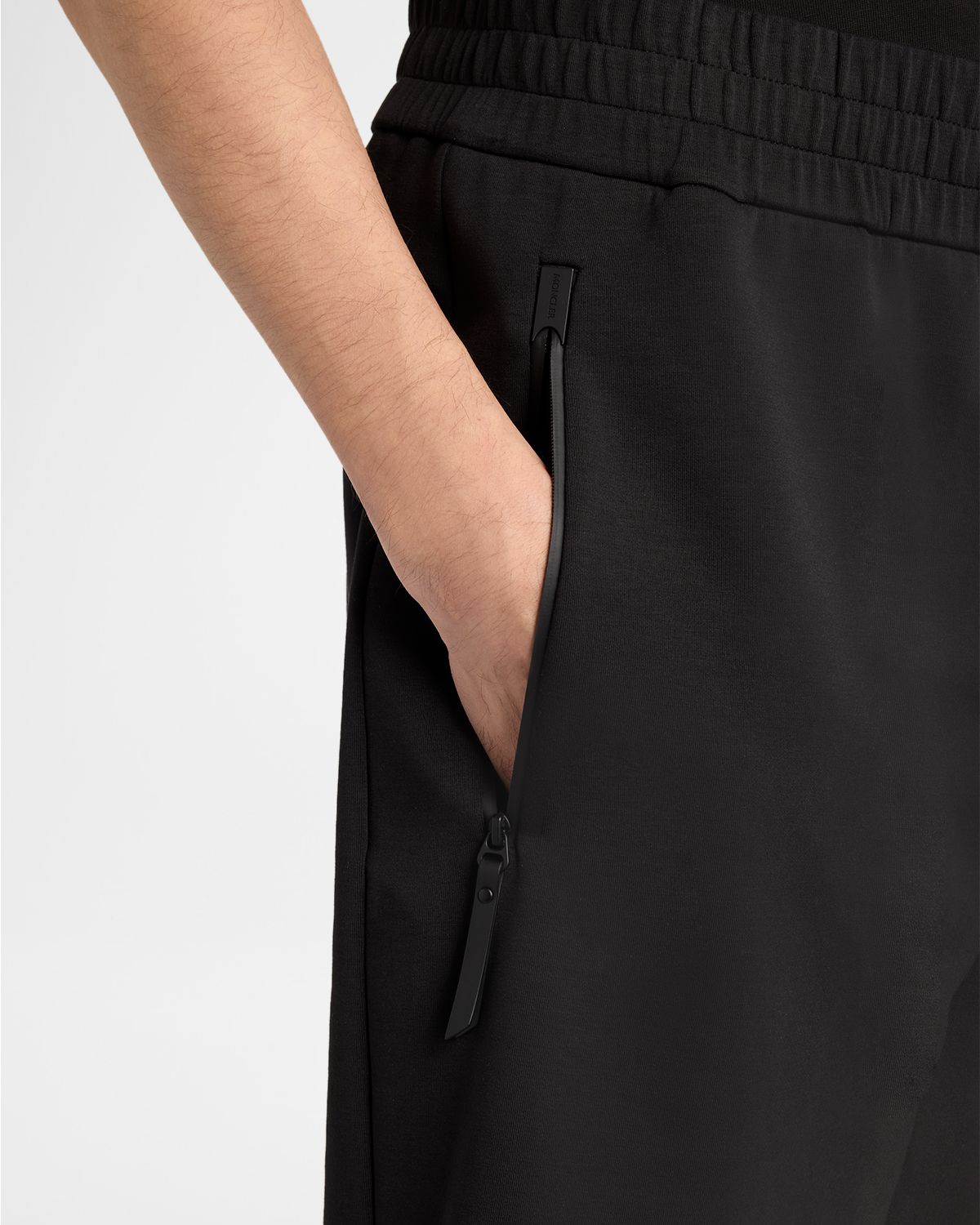 Moncler Men 's Wide-Leg Stretch Cotton Shorts | Thumbnail 5 Moncler Men 's Wide-Leg Stretch Cotton Shorts | Thumbnail 5