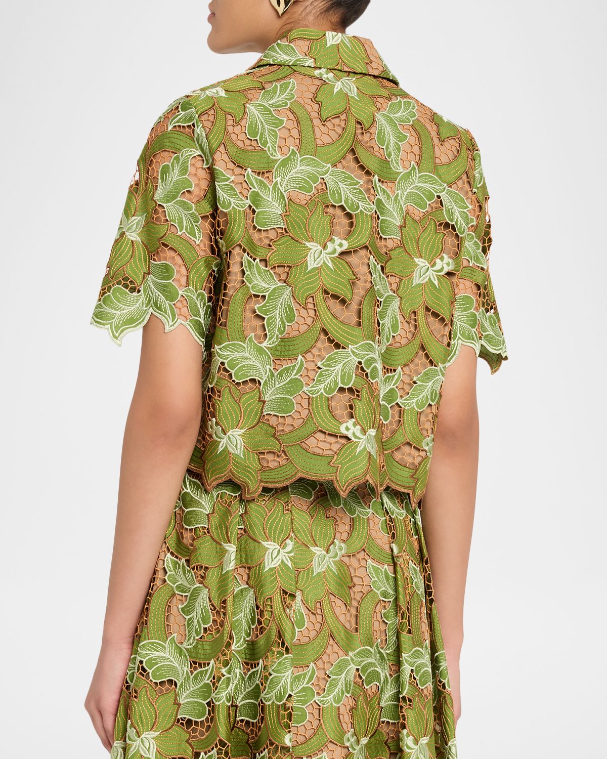 Elie Tahari The Hailey Cropped Floral Lace Shirt | Thumbnail 3