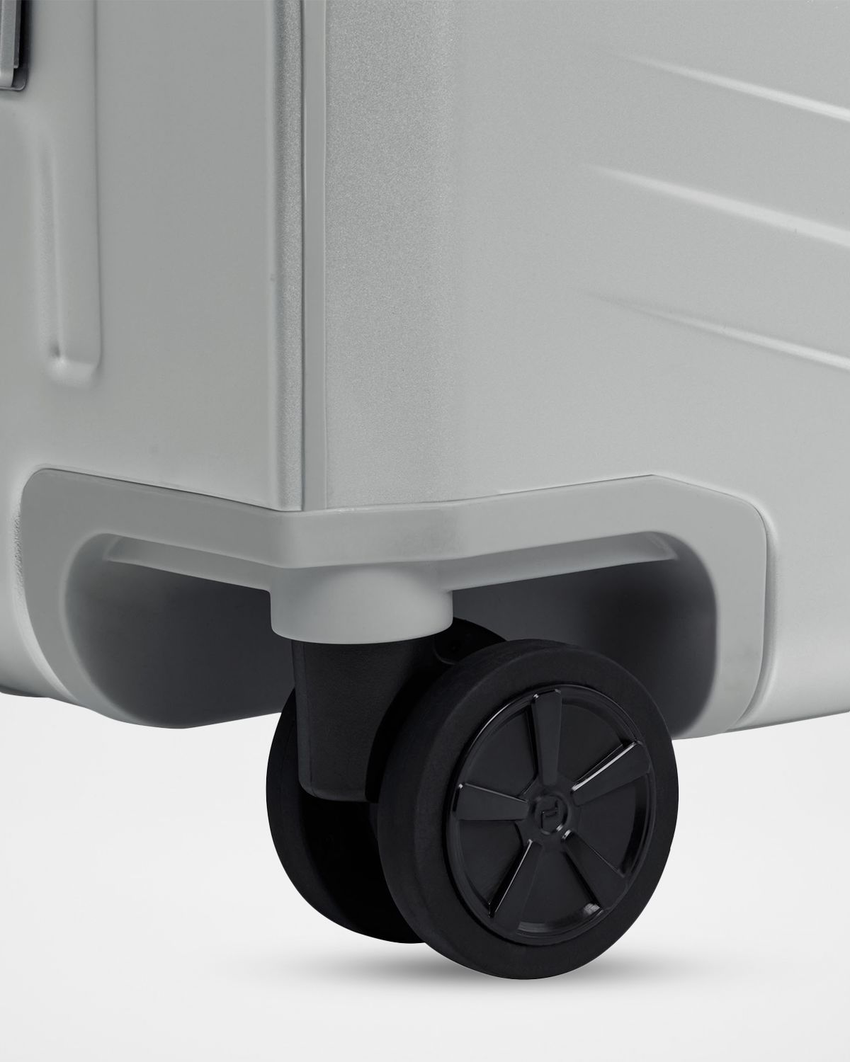 Porsche Design Roadster 26" Aluminum Spinner | Thumbnail 18 Porsche Design Roadster 26" Aluminum Spinner | Thumbnail 18