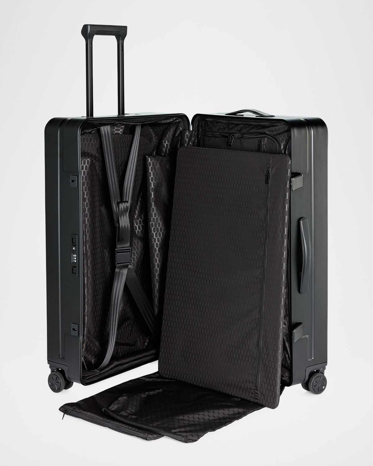 Porsche Design Roadster 31" Aluminum Check-In Spinner Suitcase | Thumbnail 4 Porsche Design Roadster 31" Aluminum Check-In Spinner Suitcase | Thumbnail 4
