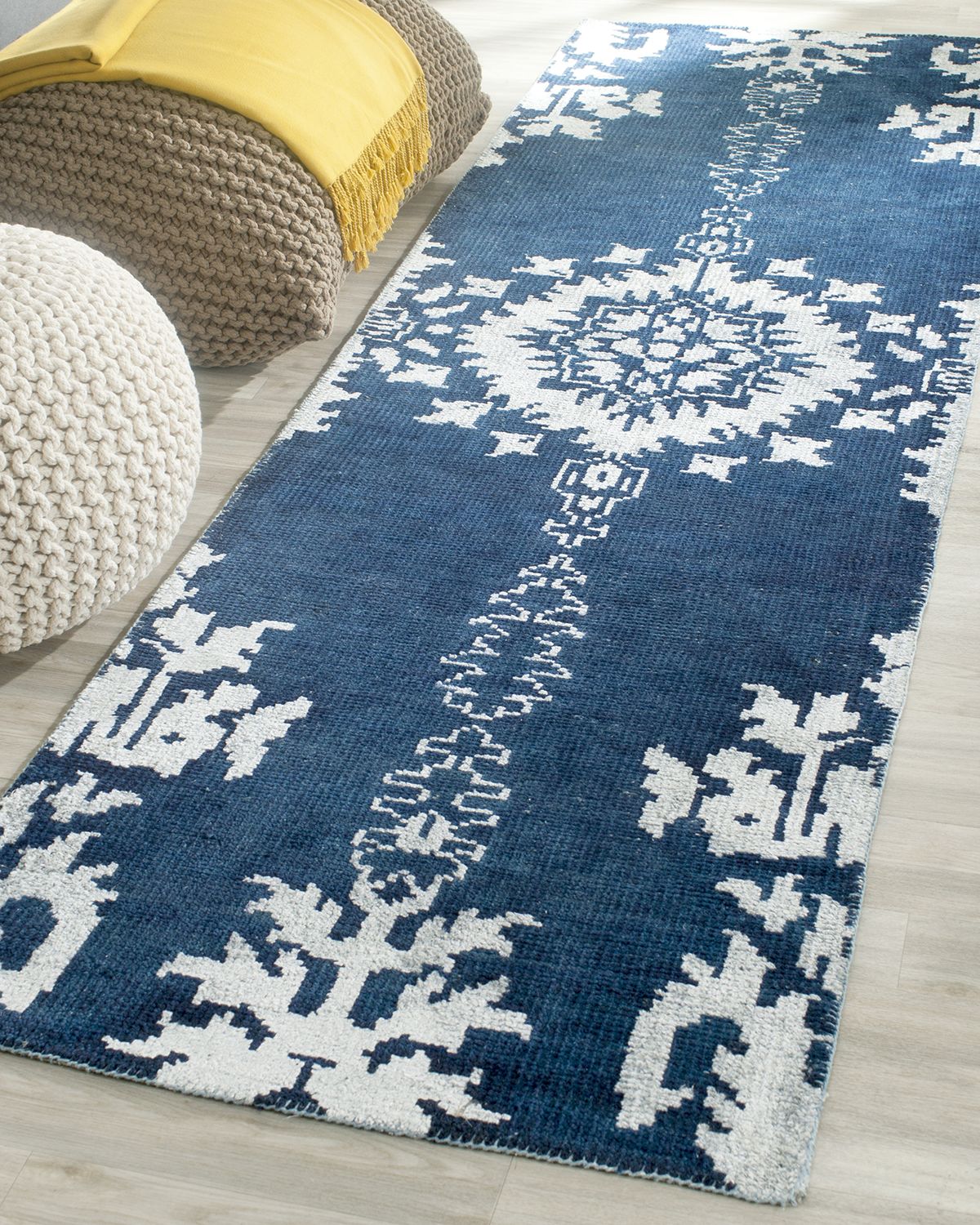 Safavieh Livingston Hand-Knotted Rug
